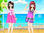Play Twin Sisters Dress Up